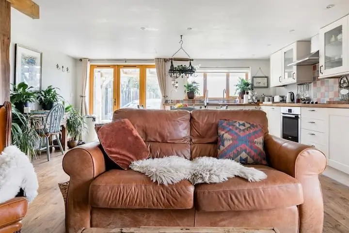 Лучшие Airbnbs с джакузи в Великобритании - Grazia Лучшие Airbnbs с джакузи в Великобритании - Grazia