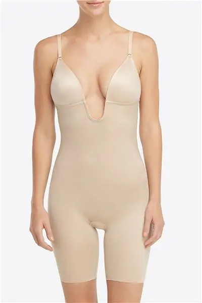 Spanx, костюм до середины бедра с вырезом на спине, 65 фунтов стерлингов Spanx, костюм до середины бедра с вырезом на спине, 65 фунтов стерлингов