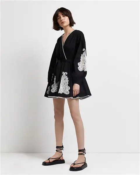 юбилейные платья с запахом мини River Island, черное платье с вышивкой, 46 фунтов стерлингов