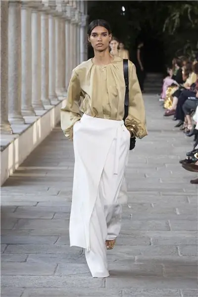 Альберта Ферретти SS22 Альберта Ферретти SS22