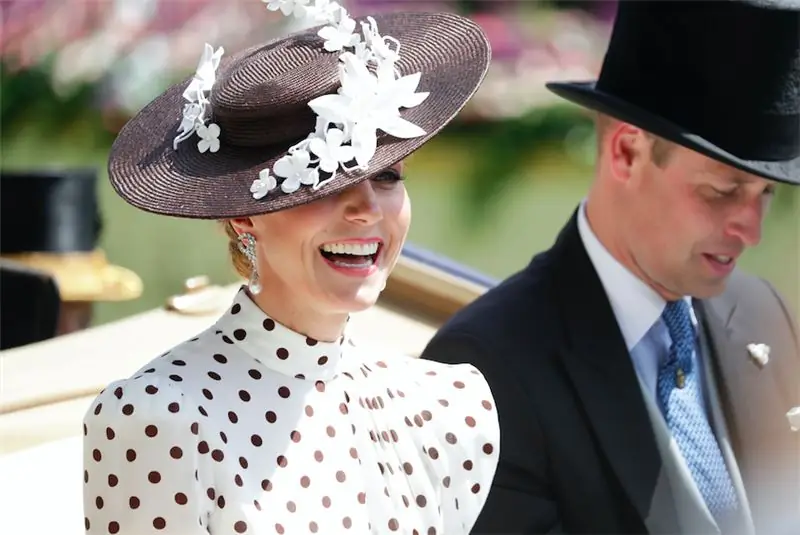 Кейт Миддлтон в образе принцессы Дианы в шикарном горошек на Royal Ascot