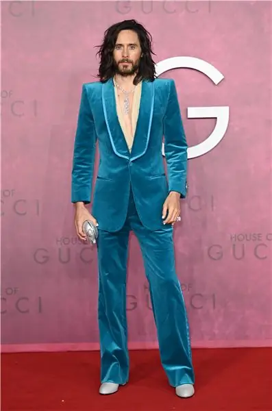 Джаред Лето в синем бархатном костюме от Gucci Джаред Лето в синем бархатном костюме от Gucci