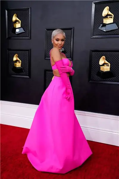 Saweetie в украшениях Valentino и Messika Saweetie в украшениях Valentino и Messika