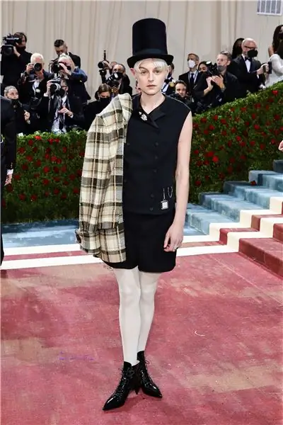 Эмма Коррин 2022 Met Gala