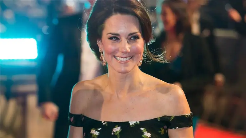 Лучшие платья Кейт Миддлтон на BAFTA в честь церемонии на этих выходных