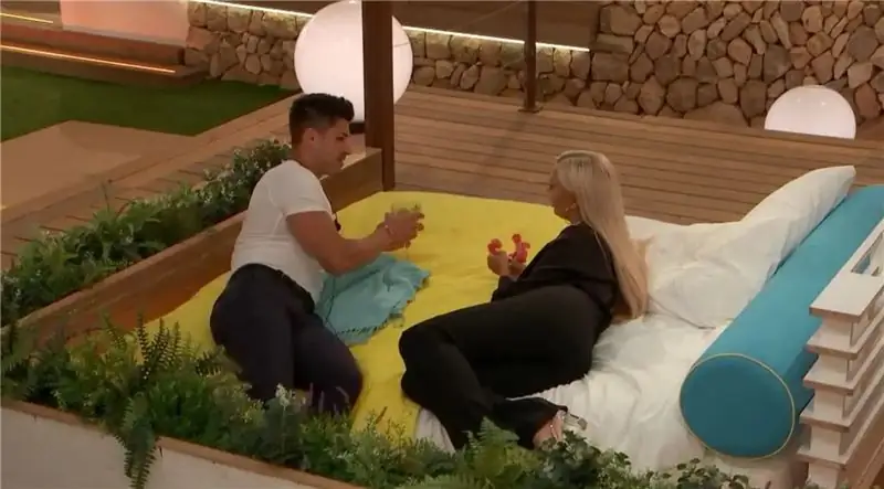 Молли-Мэй и Антон