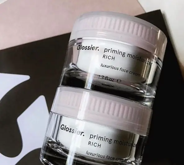 Лучшие продукты от Glossier UK Лучшие продукты от Glossier UK