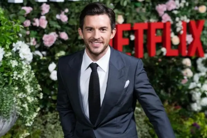 У Джонатана Бейли из Brigerton есть тайное музыкальное прошлое