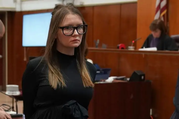 Мошенница Анна Делви, по-видимому, избежала депортации в Германию в последнюю минуту