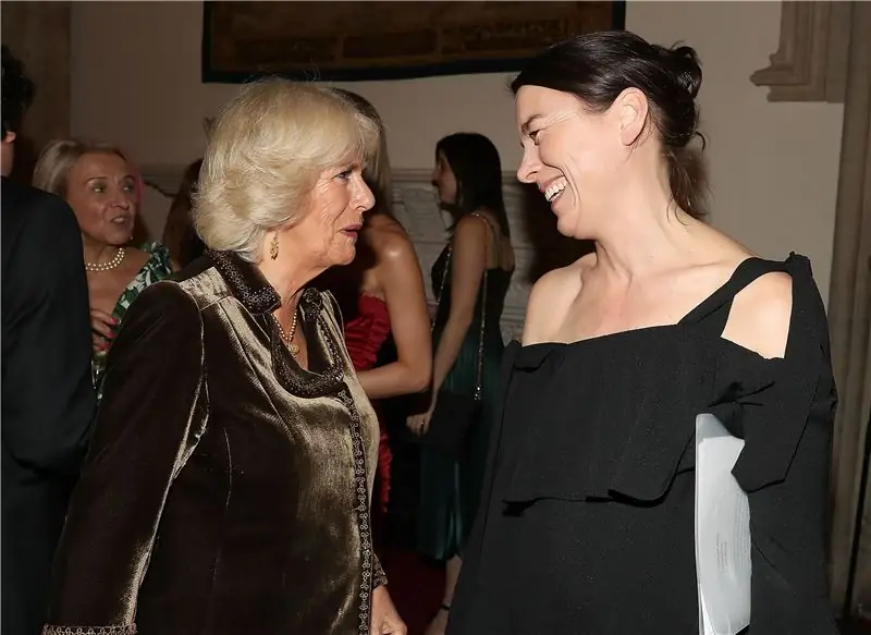 Познакомьтесь с Оливией Уильямс, актрисой, играющей Камиллу в сериале «Корона» 5 сезон