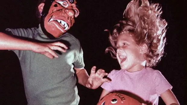 Хэллоуинские истории о привидениях, чтобы напугать вас глупо