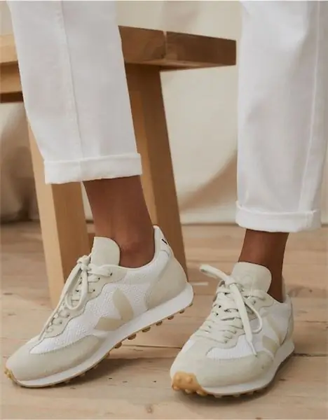 The White Company, кроссовки Veja Rio Branco, 105 фунтов стерлингов The White Company, кроссовки Veja Rio Branco, 105 фунтов стерлингов