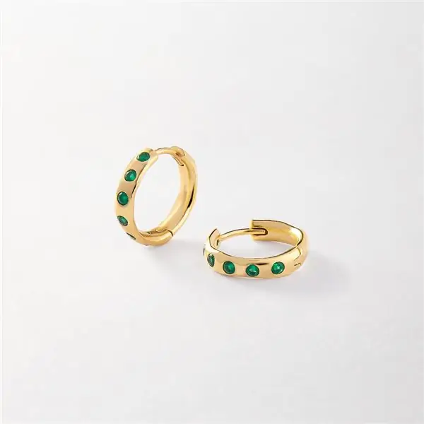 магазин обеденного перерыва в среду - Edge of Ember, серьги Solstice Green Onyx Huggie, 95 фунтов стерлингов магазин обеденного перерыва в среду - Edge of Ember, серьги Solstice Green Onyx Huggie, 95 фунтов стерлингов