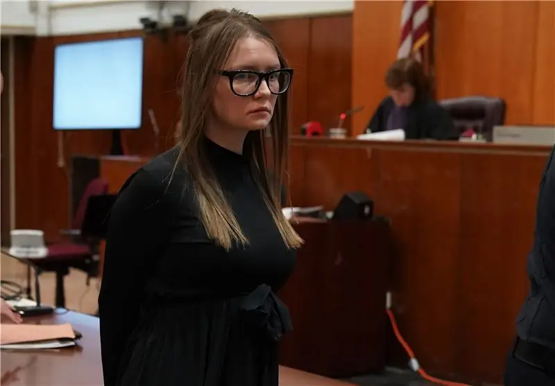 Изобретение Анны: Анна Делви начинает войну за настоящую личность Чейза