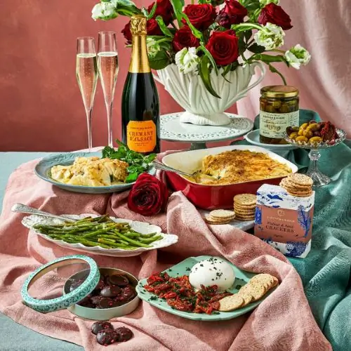 Fortnum & Mason, вегетарианское блюдо ко Дню святого Валентина от Fortnum, 100 фунтов стерлингов Fortnum & Mason, вегетарианское блюдо ко Дню святого Валентина от Fortnum, 100 фунтов стерлингов
