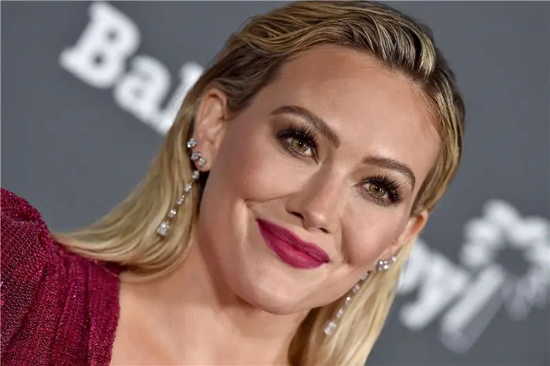 Хилари Дафф раскрыла сюжет отмененного перезапуска Lizzie McGuire