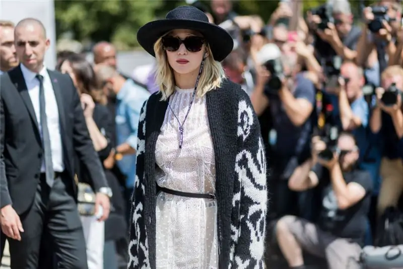 J-Law доказывает, что отношения с лучшей подругой по-прежнему не скучны