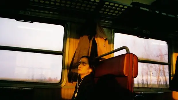 6 парней из поезда, которых вы встретите, отправляясь домой на праздничные дни в эти выходные