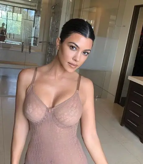 Все самое похожее на Goop на Poosh Все самое похожее на Goop на Poosh
