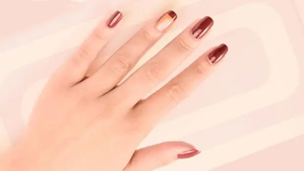 Вот как сделать маникюр с негативным пространством