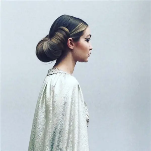 Круассан – маловероятное вдохновение Chanel: вы бы носили этот стиль?