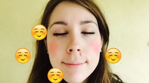 Мы тестируем новые румяна на рынке на реальном лице