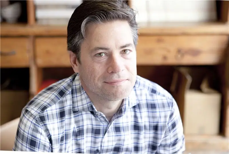 Кто такой JR Moehringer, писатель-призрак мемуаров принца Гарри?