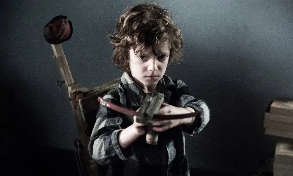 Review of The Babadook называет фильм "жутким детским фильмом про бугименов!"