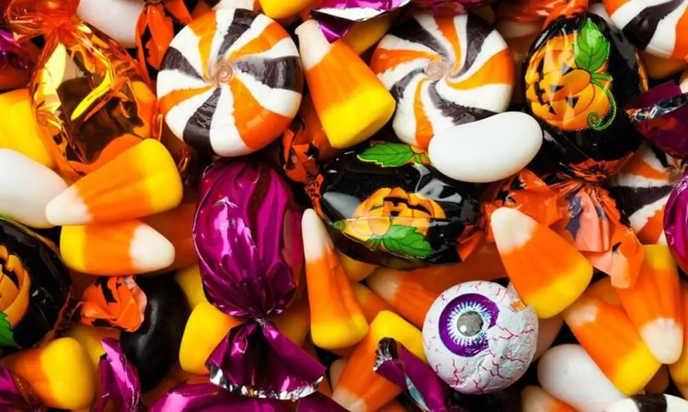 Вы раздаете эти классические хэллоуинские конфеты?