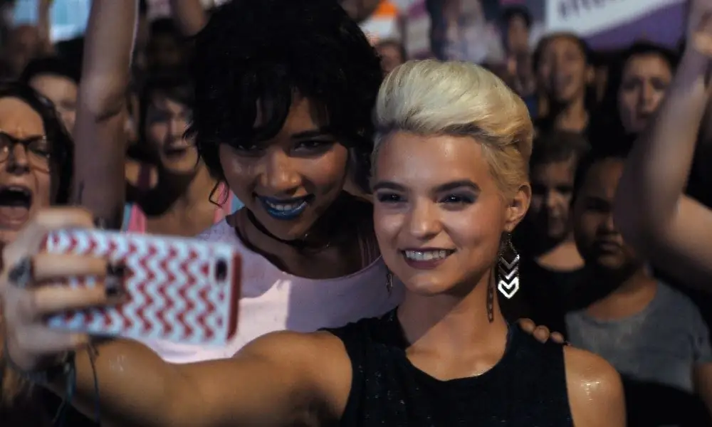 [BHFF 17] 'Tragedy Girls' - это тысячелетняя сатира ужасов вашей мечты