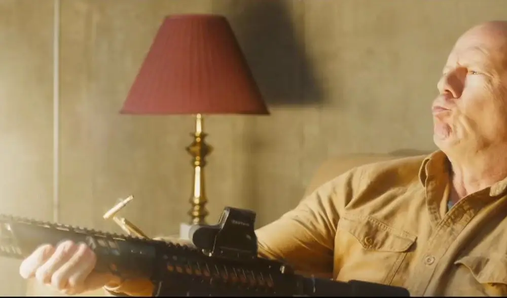Плакат в стиле грайндхауса Эли Рота «Death Wish» возвращает крутого Брюса