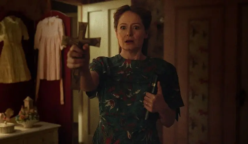 Миранда Отто сыграет тетю Зельду в мрачном сериале Netflix «Сабрина»