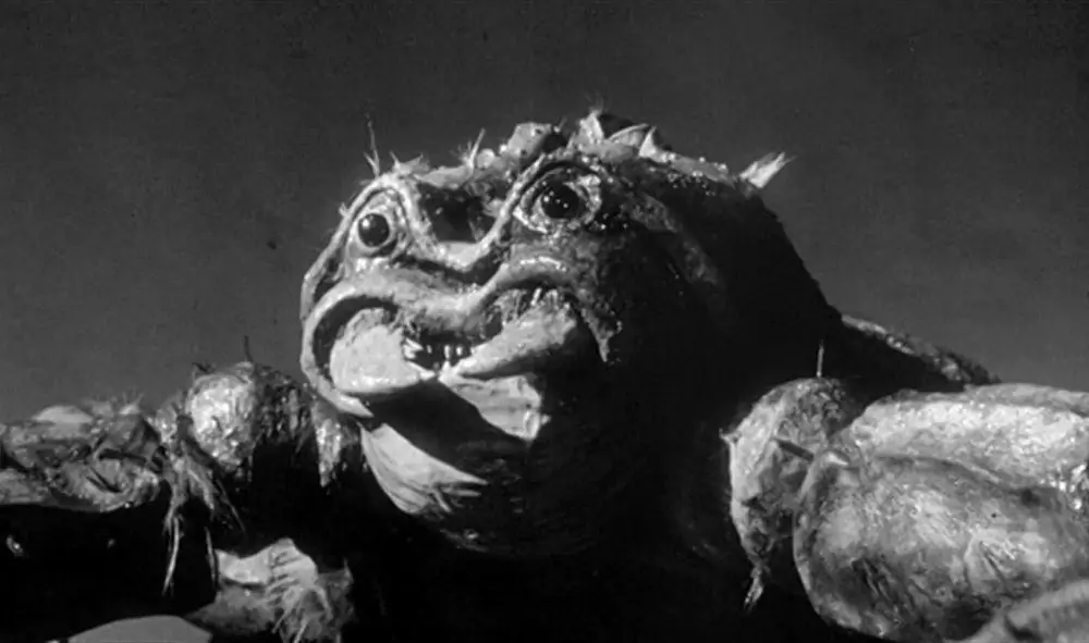Гигантский фильм о насекомых 1957 года «Черный скорпион» Hiting Blu