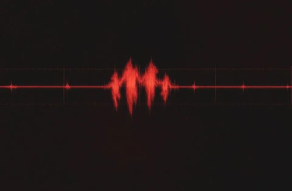 Shatter the Silence с артами и деталями для винилового релиза Mondo саундтрека к фильму «Тихое место»
