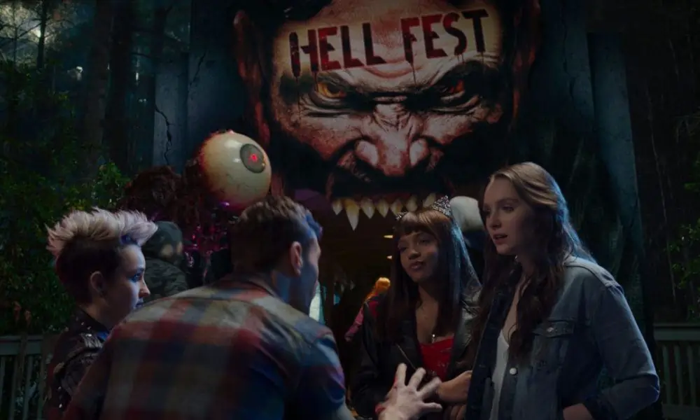 Постеры и изображения приглашают вас на Хэллоуин «Hell Fest»