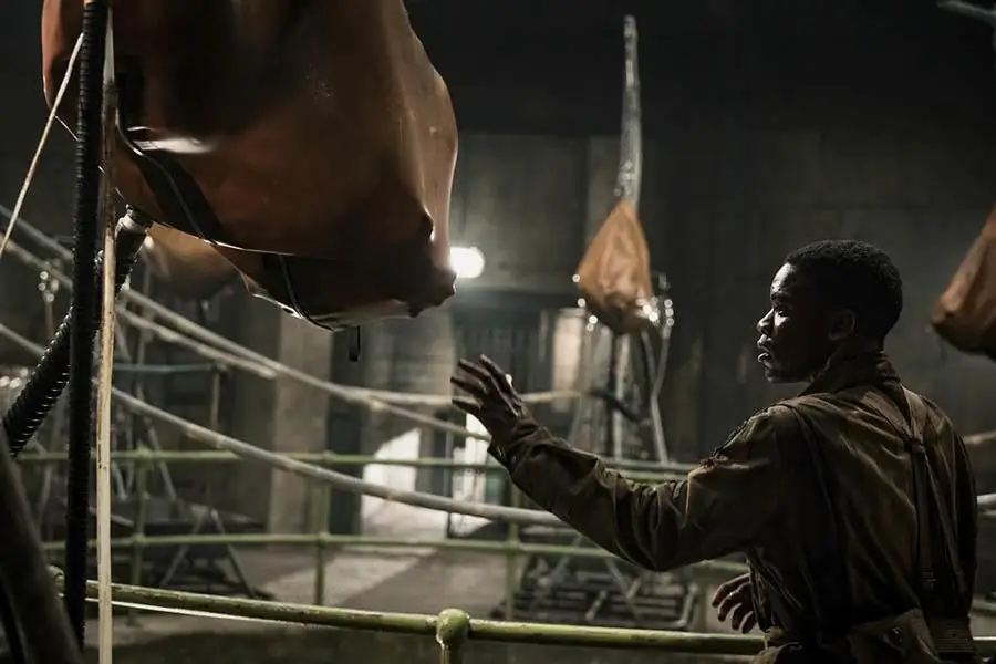Странный момент из трейлера «Overlord» запечатлен в новом кадре