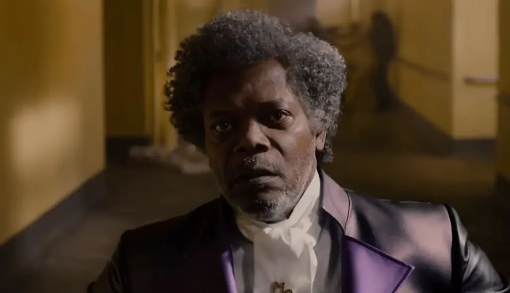 Три новых «стеклянных» изображения подчеркивают героя, злодея и чудовище