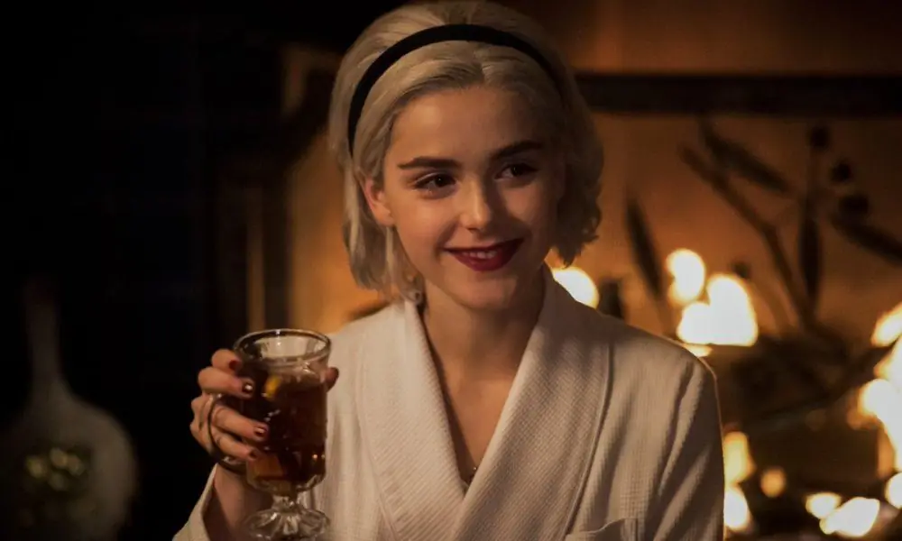 "Леденящие душу приключения Сабрины" - приквел романа "Сезон ведьм", который выйдет этим летом