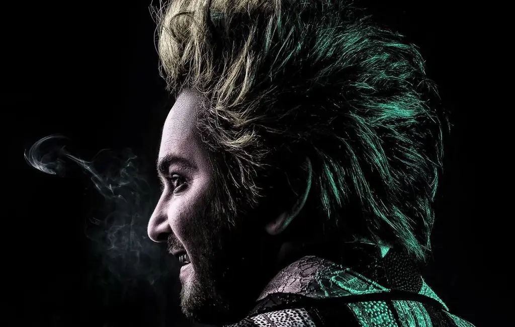 [Teaser] Призрак с наибольшим количеством голов на Бродвее в «Битлджусе»: мюзикл