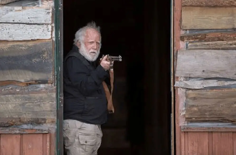 Первый взгляд на Ричарда Дрейфуса в фильме режиссера «Пила V» «Дочь волка»