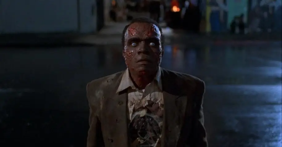 [Мы любим хоррор 90-х] 'Tales from the Hood' представляет собой хоррор-антологию с небольшим количеством социальных комментариев