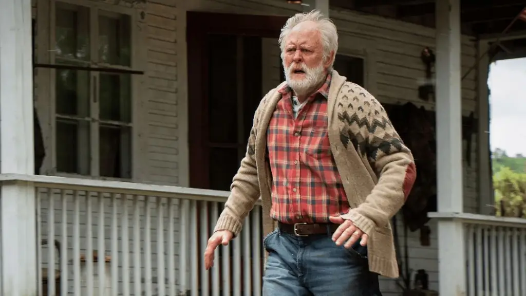 Если у вас были какие-либо сомнения, «Кладбище домашних животных» получило рейтинг R за «Кровавое насилие»