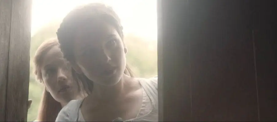 Свежие кадры из фильма про вампиров эпохи «Кармилла»