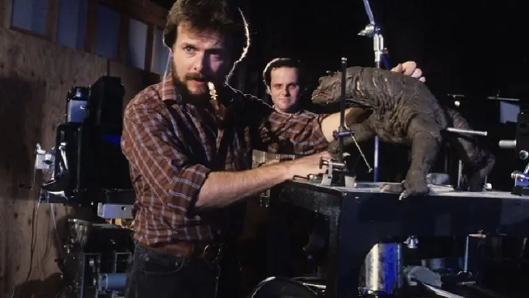 Окончательный документальный фильм об охотниках за привидениями «Очистка города: вспоминая головы охотников за привидениями» в Каннах