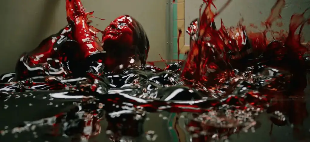 Сценарист обещает, что вторая глава «Оно» будет «определенно более кровавой, чем первая»