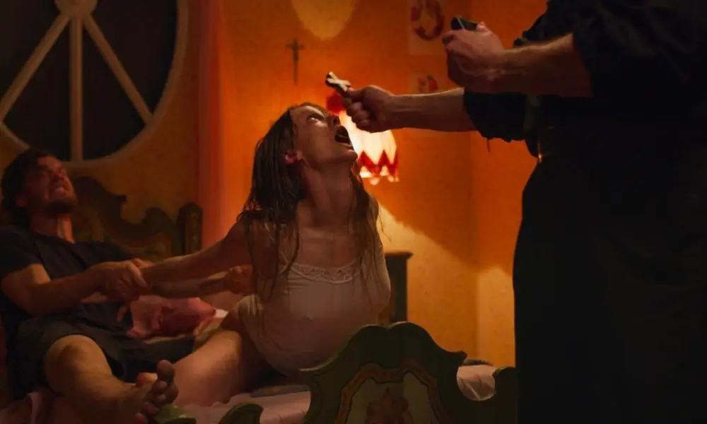 Темное небо MPI одержимо «In the Trap» [Канны]