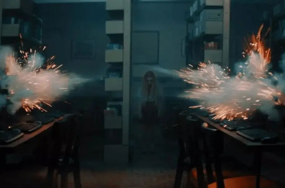 [Cinepocalypse Review] «Убийцы-призраки против Кровавой Мэри» - незабываемая возня с несколькими забавными моментами