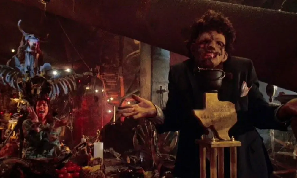 [Это пришло из 80-х] Кровавая комедия «Техасская резня бензопилой 2»