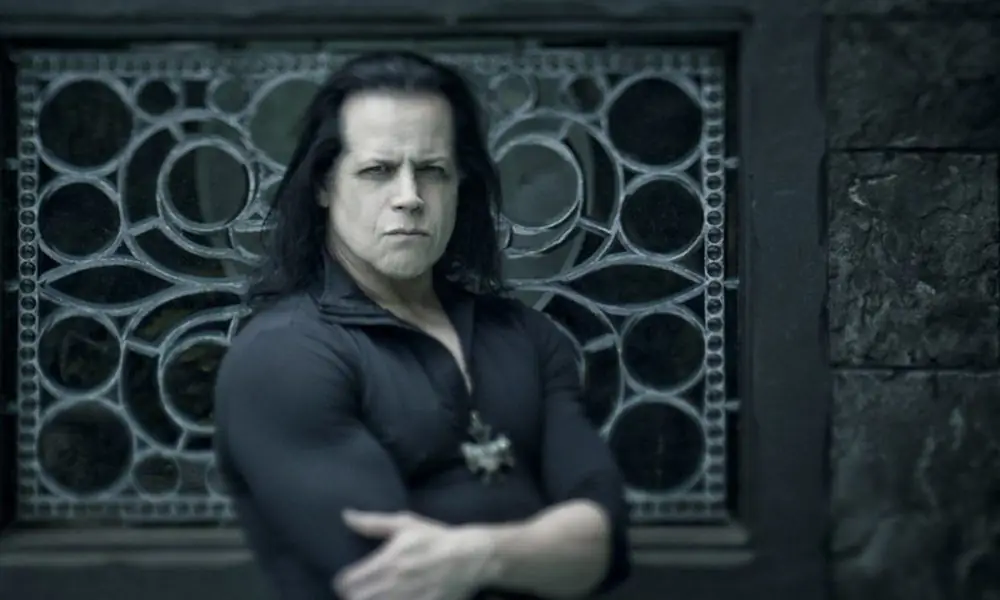 Все кровопийцы в вампирском спагетти-вестерне Гленна Данцига