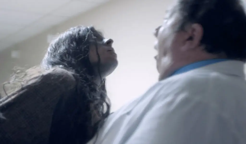 Не стой на пути женщины, она идет за «Дорогой»! [Эксклюзивный клип]